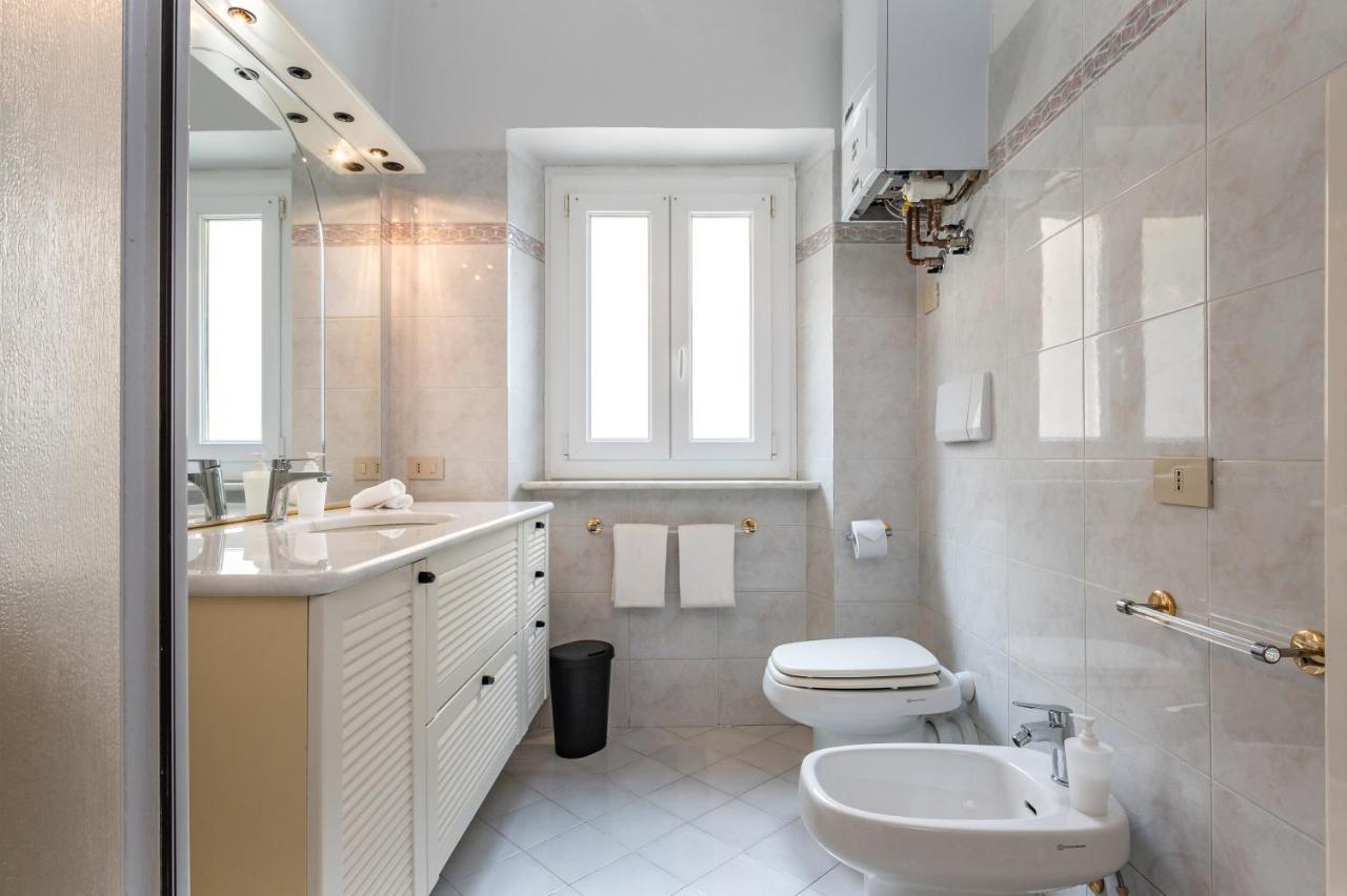 Seaside Apartment Genova エクステリア 写真